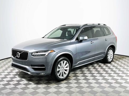 Used 2019 Volvo XC90 T6 Momentum w/ Protection Package Premier AWD/4WD image 3
