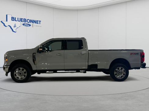 Used 2026 Ford F350 Lariat w/ Chrome Package AWD/4WD image 8