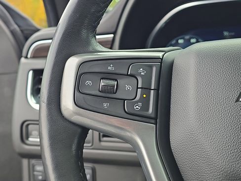 Used 2023 Chevrolet Suburban LT w/ LT Signature Plus Package image 22