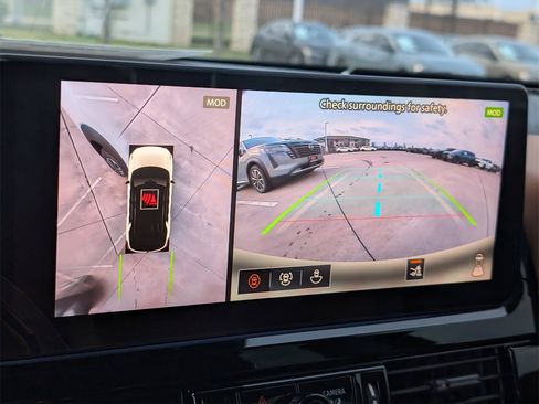 New 2026 Nissan Pathfinder Platinum image 12