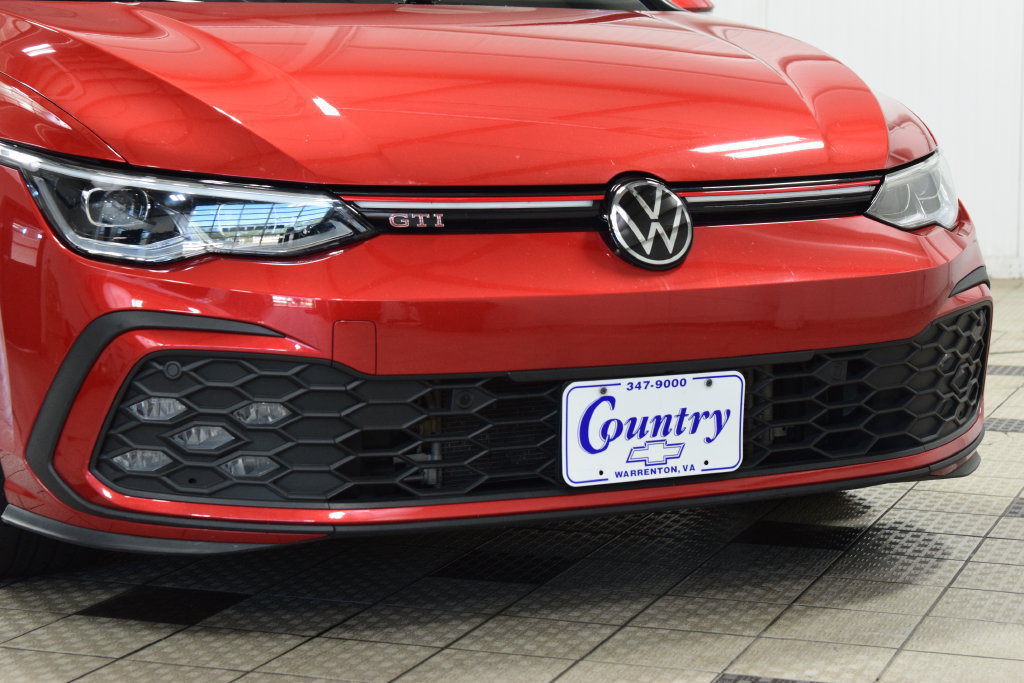 Used 2024 Volkswagen GTI SE FWD image 13