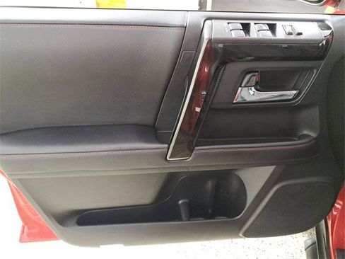 Used 2022 Toyota 4Runner TRD Off-Road image 21