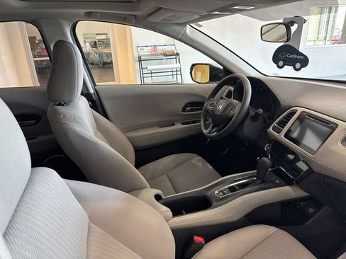 Used 2016 Honda HR-V EX image 19