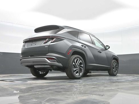 New 2026 Hyundai Tucson Limited image 36
