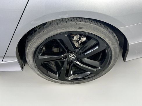Used 2022 Honda Accord Sport image 28