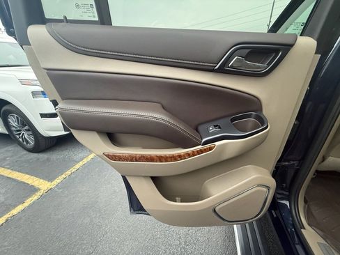 Used 2019 Chevrolet Tahoe Premier image 18