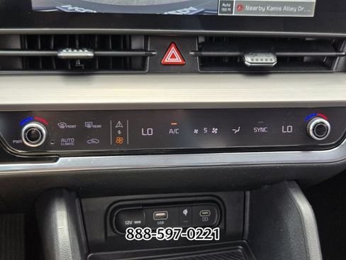 Used 2023 Kia Sportage EX FWD image 23