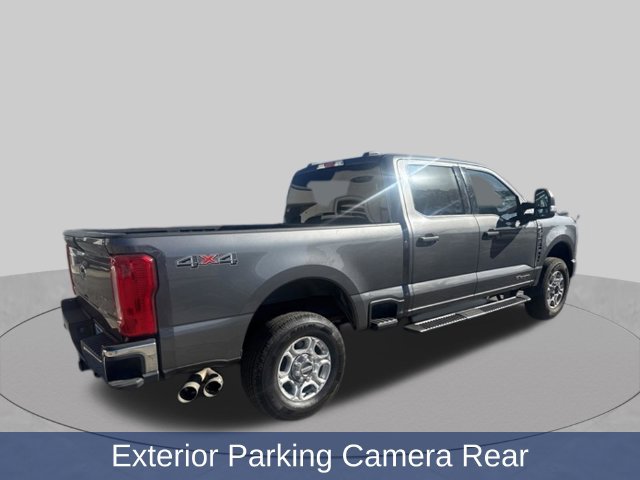 Used 2025 Ford F250 XLT AWD/4WD image 2
