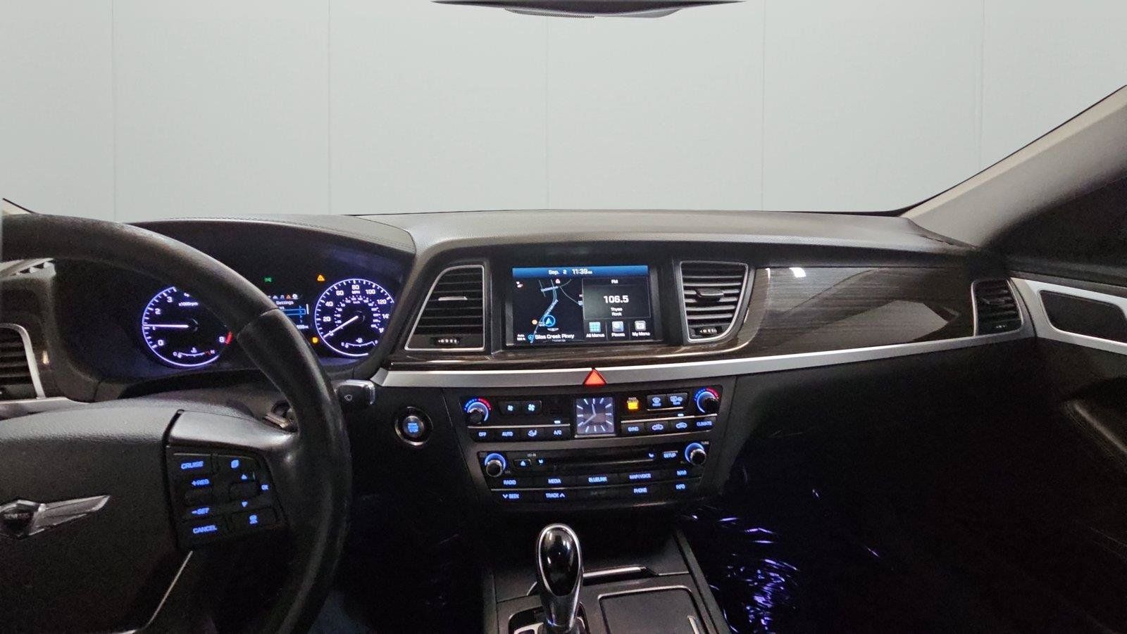 Used 2017 Genesis G80 3.8 AWD/4WD image 20