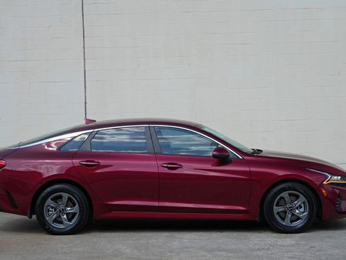 Used 2021 Kia K5 LXS FWD image 45