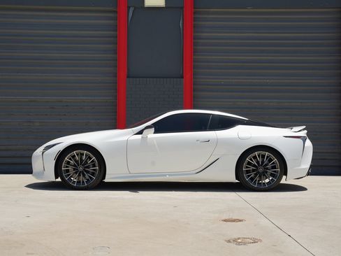 Used 2024 Lexus LC 500 Coupe w/ Dynamic Handling Package RWD image 3