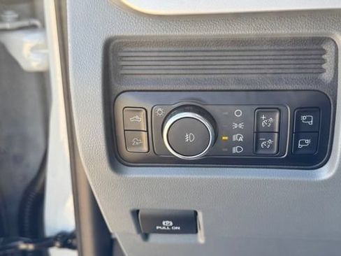 New 2026 Ford F250 XLT w/ XLT Premium Package AWD/4WD image 34