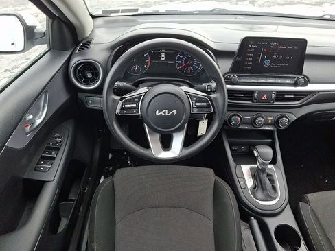 Used 2024 Kia Forte LXS image 12