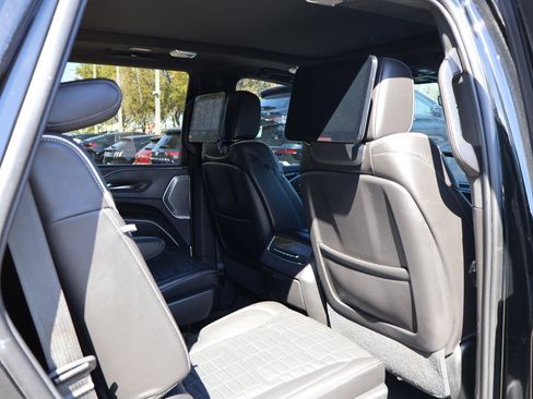 Used 2021 Cadillac Escalade Premium Luxury Platinum image 43