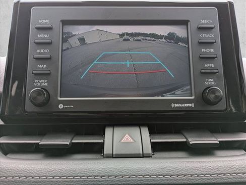 Used 2022 Toyota RAV4 XLE AWD/4WD image 15