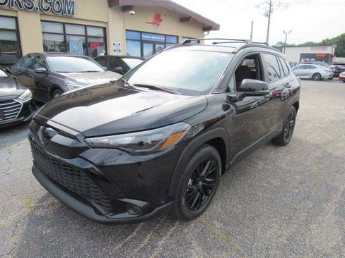 Used 2024 Toyota Corolla Cross AWD Hybrid image 2