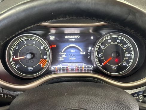 Used 2015 Jeep Cherokee Limited image 18