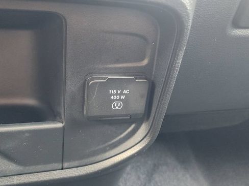 Used 2024 RAM 2500 Laramie w/ Safety Group AWD/4WD image 38
