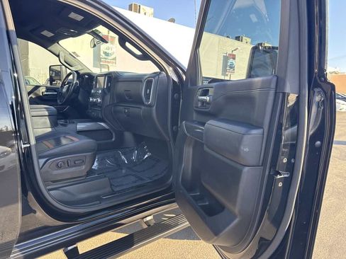 Used 2023 GMC Sierra 2500 AT4 w/ Gooseneck/5TH Wheel Package image 10