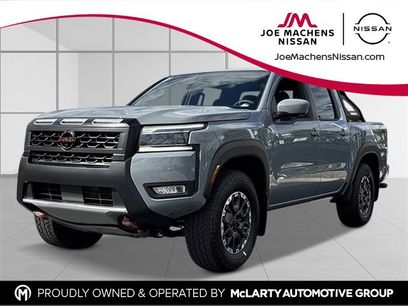 New 2025 Nissan Frontier PRO-4X w/ Pro Convenience Package