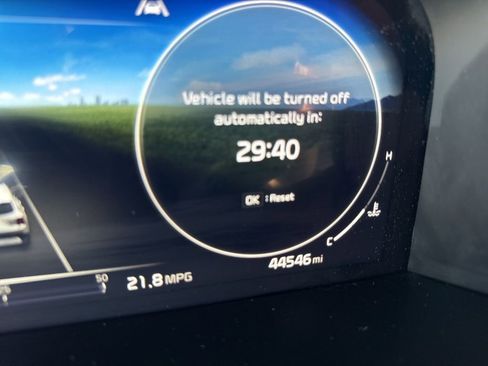 Used 2023 Kia Sorento SX image 10