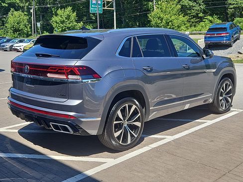 Certified 2024 Volkswagen Atlas Cross Sport SEL Premium R-Line AWD/4WD image 3