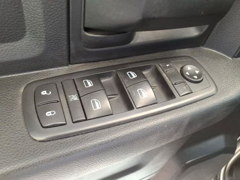 Used 2016 RAM 1500 Express w/ Black Ram 1500 Express Group AWD/4WD image 6
