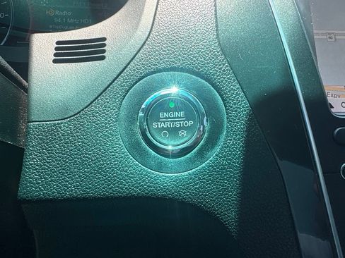 Used 2017 Ford Explorer Limited w/ Equipment Group 301A FWD image 26