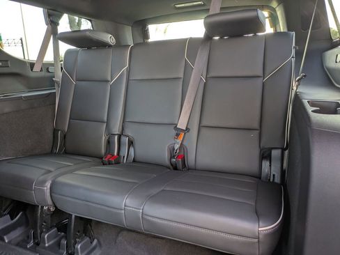 Used 2022 Cadillac Escalade ESV Sport w/ Touring Package image 16