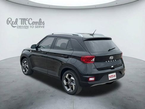 New 2026 Hyundai Venue SEL FWD image 3