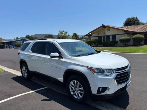Used 2018 Chevrolet Traverse LT FWD image 6