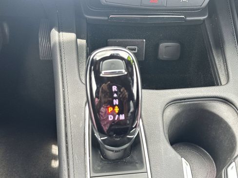 Used 2024 Cadillac XT4 Premium Luxury FWD image 31