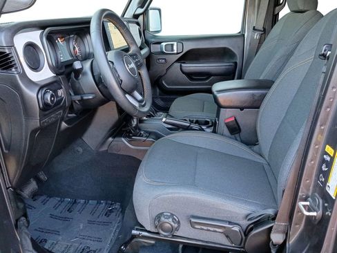 Used 2024 Jeep Wrangler Unlimited Sport AWD/4WD image 19