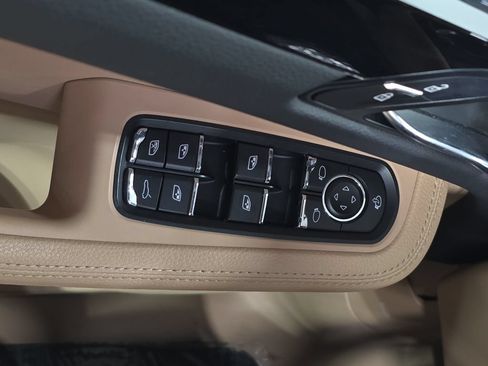 Certified 2024 Porsche Macan w/ Premium Plus Package AWD/4WD image 21