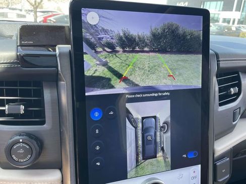 Used 2024 Ford Expedition Max Platinum image 37