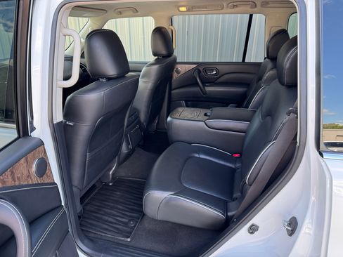 Used 2021 INFINITI QX80 Premium Select w/ All-Season Package image 33