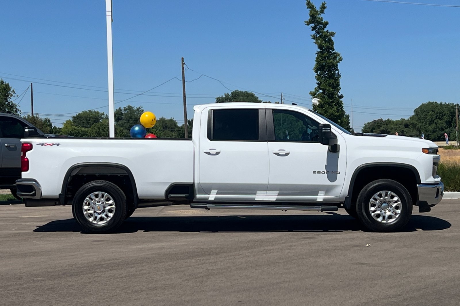 Used 2025 Chevrolet Silverado 3500 LT w/ Safety Package AWD/4WD image 3