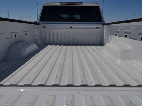 Used 2025 Chevrolet Silverado 2500 LT w/ Convenience Package AWD/4WD image 15