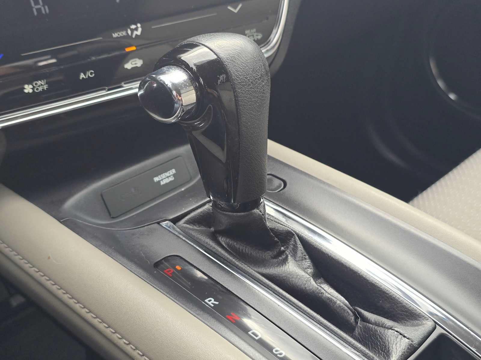 Used 2018 Honda HR-V EX image 27