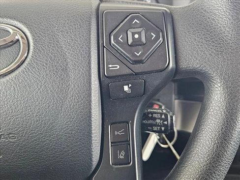 Used 2020 Toyota Tacoma SR w/ SR Convenience Package image 12