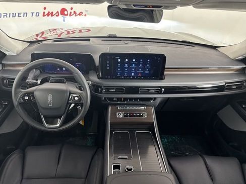 New 2025 Lincoln Aviator Reserve w/ Luxury Package image 9