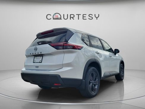 New 2026 Nissan Rogue SV image 5