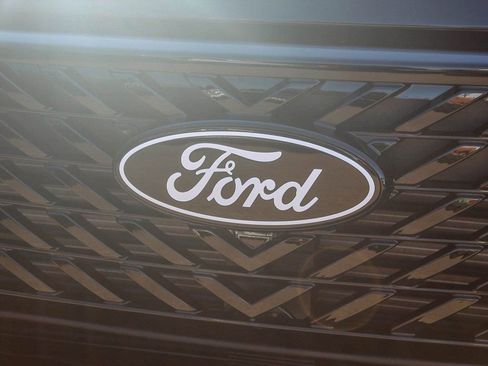 New 2025 Ford Maverick XLT w/ XLT Luxury Package image 5