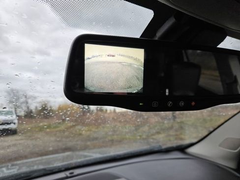 Used 2010 GMC Terrain SLT image 29