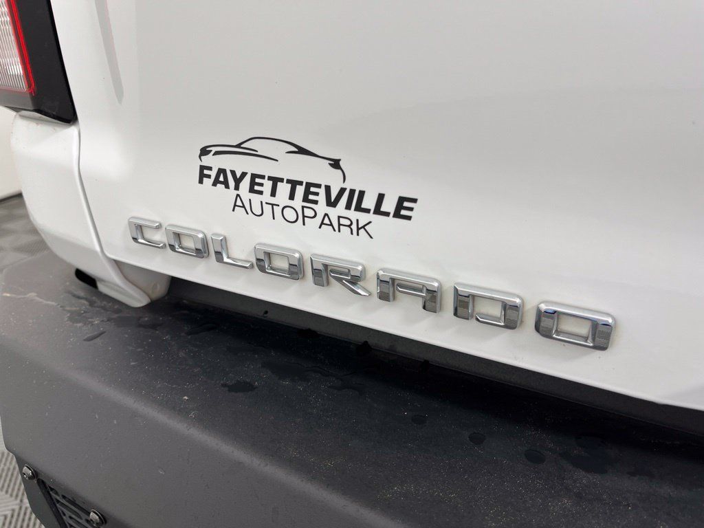 Certified 2024 Chevrolet Colorado ZR2 w/ ZR2 Convenience Package III AWD/4WD image 14