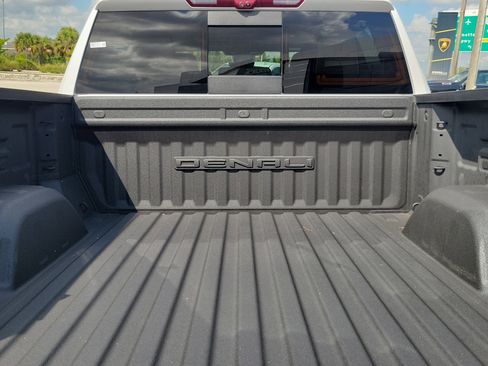 Used 2024 GMC Sierra 1500 Denali w/ Denali Reserve Package AWD/4WD image 29