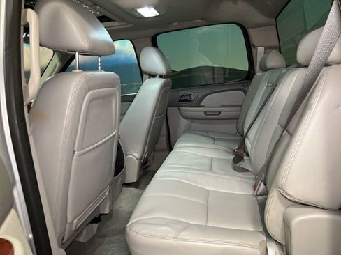 Used 2014 Chevrolet Silverado 2500 LTZ w/ LTZ Plus Package image 51