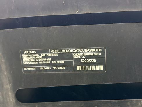 Used 2023 Jeep Renegade Latitude image 16