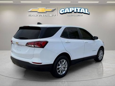 Used 2024 Chevrolet Equinox LS FWD image 5