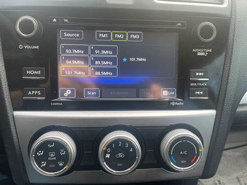 Used 2016 Subaru Crosstrek 2.0i Premium image 7